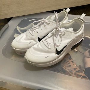 Women’s White Nike Air Max 9.5